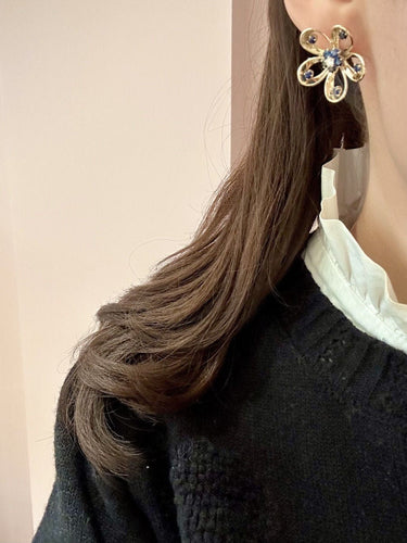 Boucles d'oreilles Boucles d’oreilles fleurs saphirs et diamants en or jaune 14K 58 Facettes