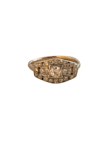 Bague 53.5 Bague jarretière Art déco en platine et or blanc 18 carats et diamants 58 Facettes