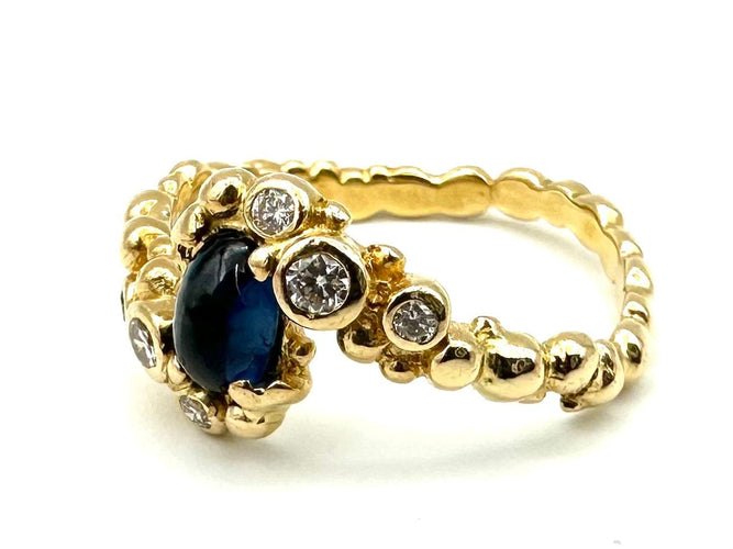 Bague 54 GILBERT ALBERT. Bague or jaune 18K, saphir et diamants 58 Facettes