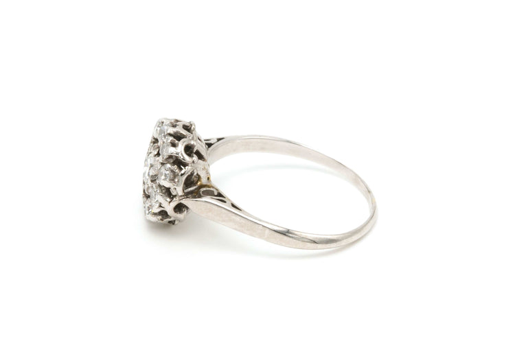 Bague 57 Bague art déco en or blanc sertie de diamants 58 Facettes B520