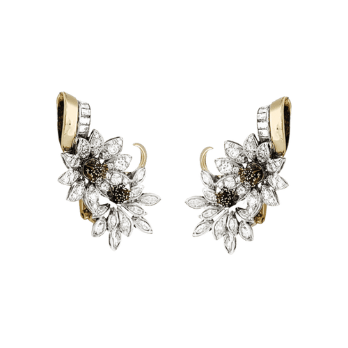 Boucles d'oreilles Boucles d'oreilles, "Edelweiss", en or jaune, platine et diamants. 58 Facettes 29984