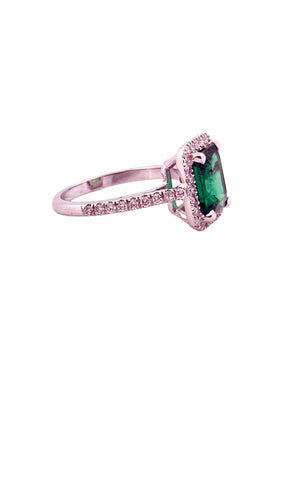 Bague 52 Bague haute joaillerie or blanc émeraude et diamants 58 Facettes