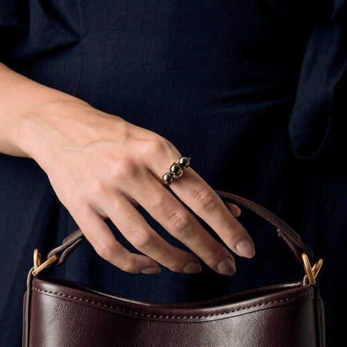 Bague 52,5 Bague en or jaune et perles de cultures de Tahiti 58 Facettes BIA1084X3