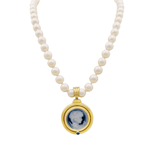 Collier Collier or jaune, perles de culture, camée onyx. 58 Facettes 34595