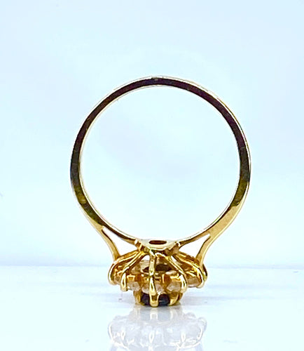 Bague 49 Bague marguerite en or jaune, saphir et diamants 58 Facettes AB655