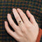 Bague 57 Bague marguerite or jaune, rubis et diamants 58 Facettes
