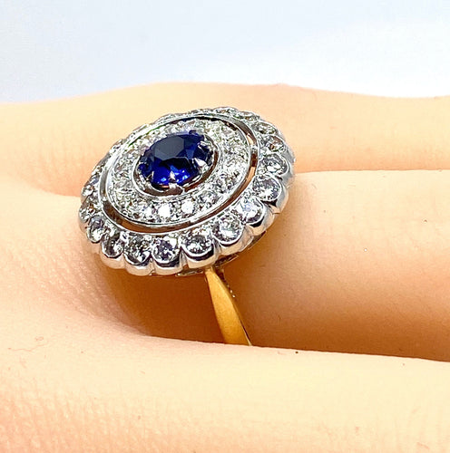 Bague 52 Bague or blanc, or jaune, saphir et diamants 58 Facettes AB580