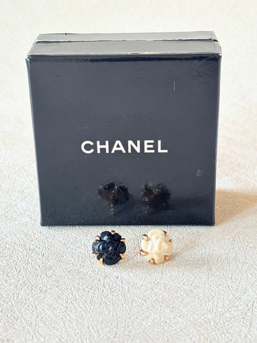 Boucles d'oreilles Boucles d'oreilles CHANEL Camélia 58 Facettes WC-2025-2135