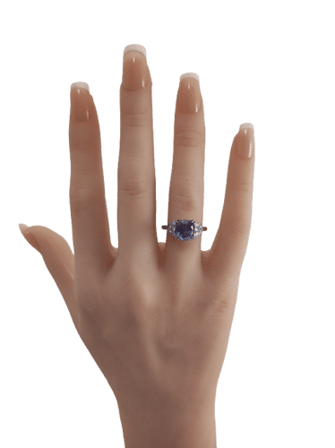Bague 53.5 Bague pierre bleue ovale entourage de diamants en or gris 18k 58 Facettes LP1800