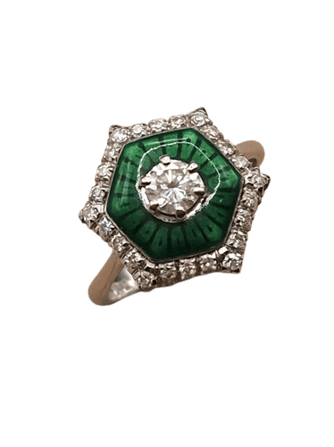 Bague 55 Bague solitaire en or blanc et émail, ornée d'un diamant. 58 Facettes
