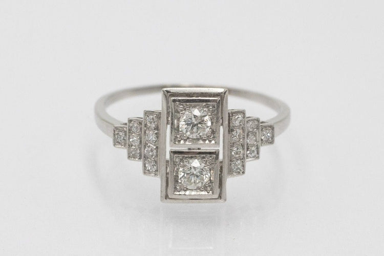 Bague 59 Bague vintage Art Déco en platine sertie de diamants taille brillant ancien 58 Facettes 11327