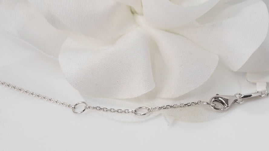 Collier Collier pendentif en or blanc, saphir et diamants 58 Facettes 31207