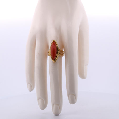 Bague 57 Bague corail en or jaune 58 Facettes