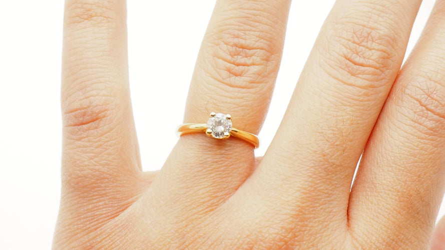 Bague 52 Bague solitaire en or jaune et diamant 58 Facettes 30180