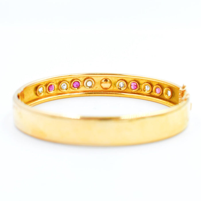 Bracelet Bracelet jonc en or diamants, rubis et perle 58 Facettes