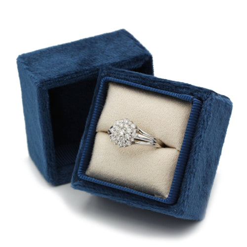 Bague 54 Bague - Or blanc et diamants 58 Facettes 1056