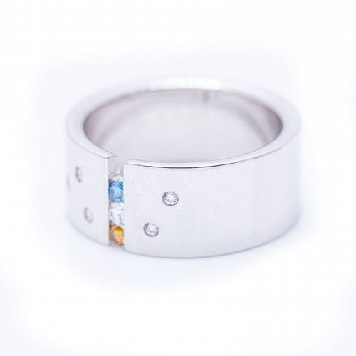 Bague 57.5 Bague en or avec diamants blancs et fantaisie 58 Facettes N102927EJ