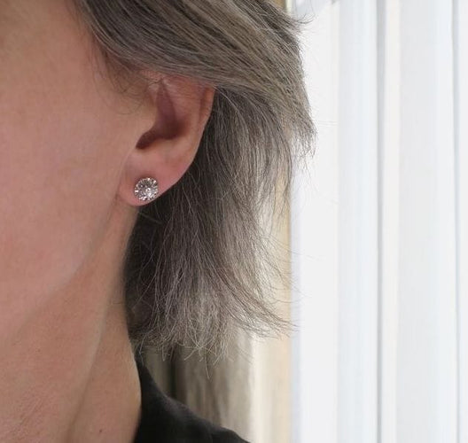 Boucles d'oreilles Boucles d'oreilles vintage Clous or blanc, diamants 58 Facettes