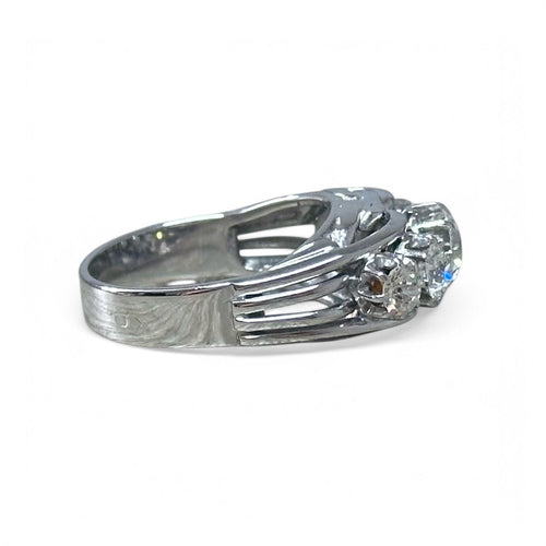 Bague 56 Bague jarretière diamants or et platine 1930 58 Facettes 334