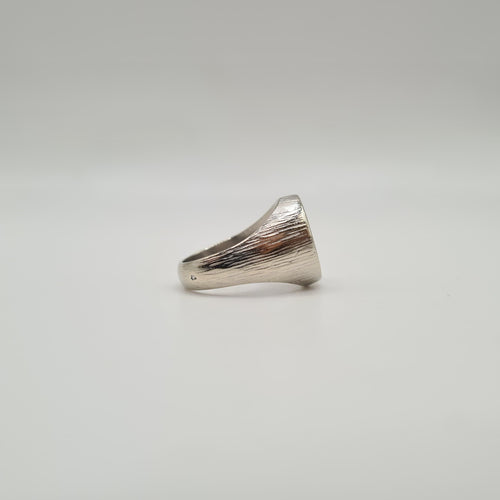 Bague 50.5 Bague or blanc sertie de diamants 58 Facettes