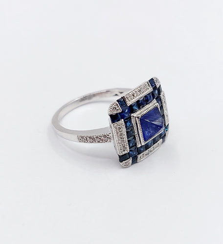 Bague Art Déco Platine, saphir pain de sucre et diamants, Branar Paris 58 Facettes A06224