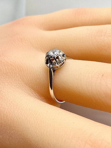 Bague 53 Bague solitaire en or blanc et diamant 58 Facettes AB587