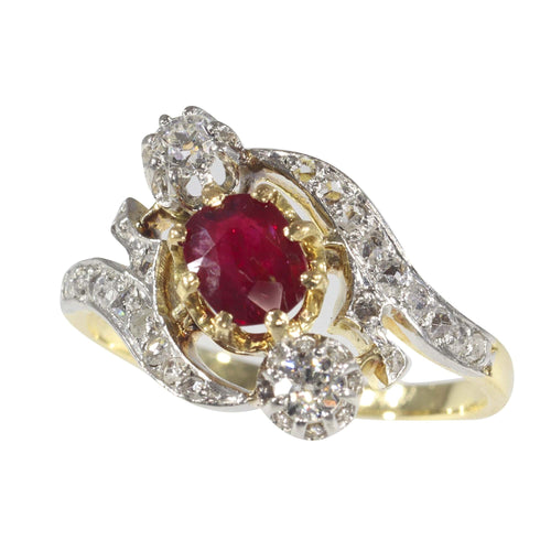 Bague 55 Un siècle d'amour : la bague de fiançailles Belle Époque française 58 Facettes 22137-0266