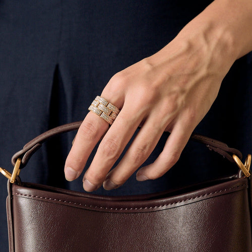 Bague 52 CARTIER - Bague Panthère en or rose et diamants 58 Facettes