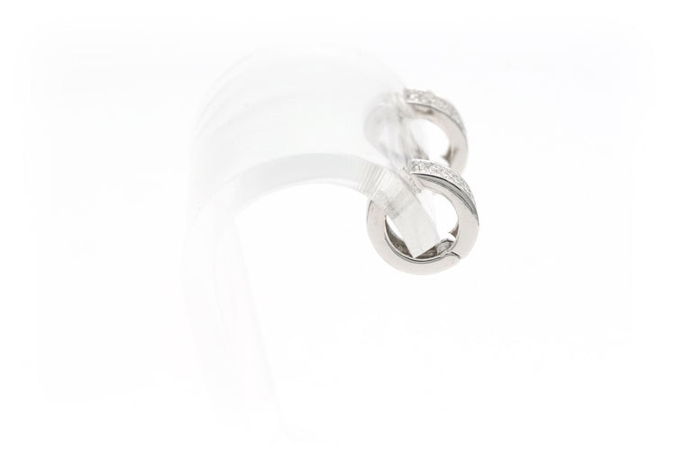 Boucles d'oreilles contemporaines en or blanc 18 carats serties de diamants "taille" brillant (+-0.35ct)