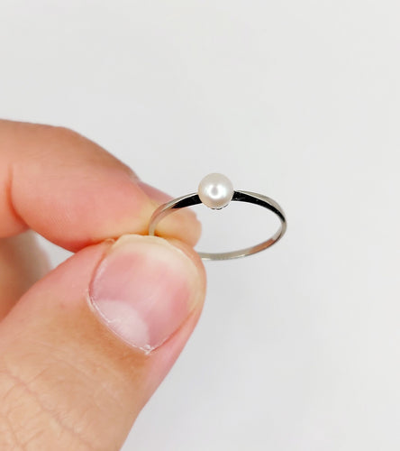 Bague 56.5 Bague Art Déco or blanc ornée d'une perle 58 Facettes A05394