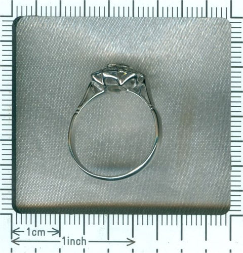 Bague 55 Une étincelle du passé : une bague de fiançailles vintage en diamant des années 50 58 Facettes 17185-0383
