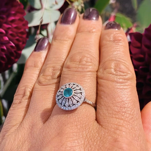 Bague 54 Bague ajourée diamants émeraude 58 Facettes A0ABF9154A2944FE9E776CB00E3CA42B