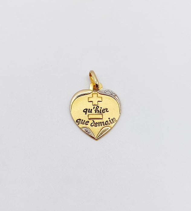 Pendentif AUGIS - Pendentif médaille d'amour or "+ qu'hier - que demain" - La Sentimentale 58 Facettes J5019X0000