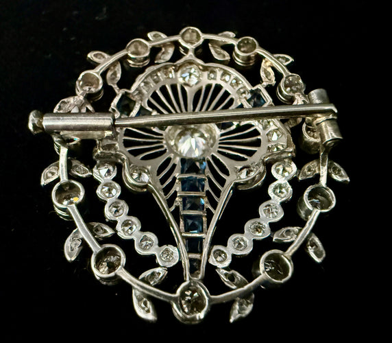Broche/Pendentif Art Déco en platine serti de 2,80 carats de diamants et saphirs