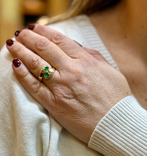 Bague 54 Bague vintage Toi et Moi or jaune diamants et émeraudes 58 Facettes