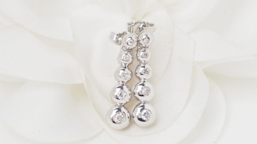Boucles d'oreilles 21 mm Boucles d'oreilles en or blanc et diamants en chute 58 Facettes 31399