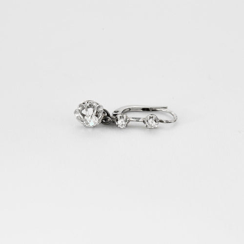 Boucles d'oreilles Boucles d’Oreilles Dormeuses Or blanc Diamants Époque Art Déco 58 Facettes 240 726