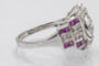 Bague Art Déco géométrique en or blanc 14k avec diamants et rubis