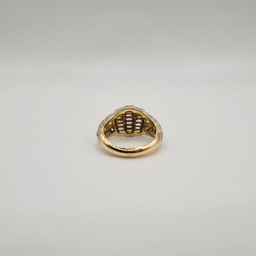 Bague 52 Bague or jaune sertie de diamants ronds et baguettes 58 Facettes