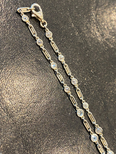 Collier or jaune vers 1950 avec 4 carats de diamants