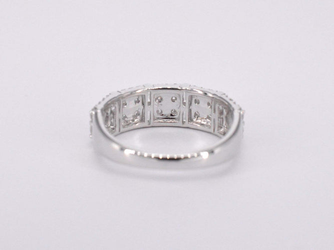 Bague 54 Bague en or blanc avec diamants 58 Facettes 2040
