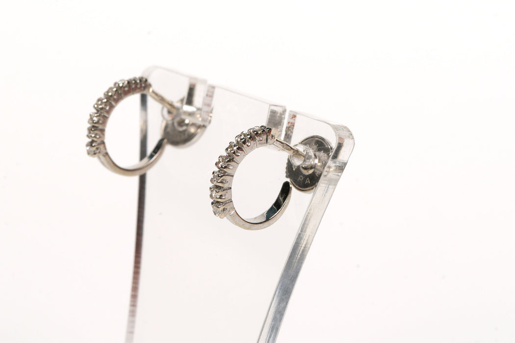 Boucles d'oreilles Boucles d'oreilles contemporaines or blanc diamants 58 Facettes 21639