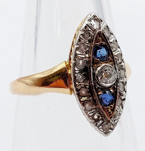 Bague 52.5 Bague marquise antique or jaune et platine, diamants et saphirs 58 Facettes A05575