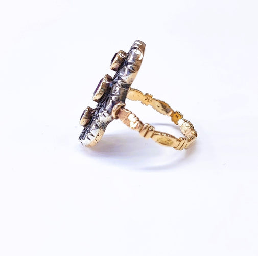 Bague 56 Bague marquise ancienne en or 18k, rubis et diamants taille rose 58 Facettes Marq.Rub.DV