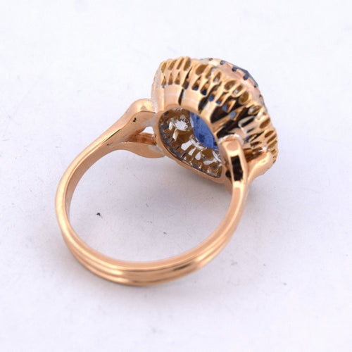 Bague 54 Bague ancienne en or jaune 18 carats avec saphir de 7,70 carats et diamants 58 Facettes AN504