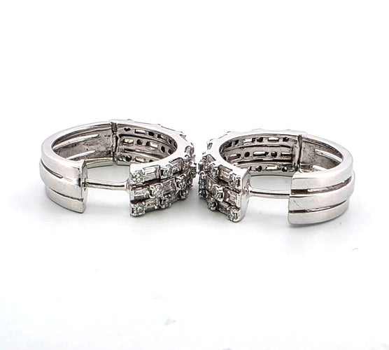 Boucles d'oreilles Boucles d'oreilles en or blanc avec diamants 58 Facettes