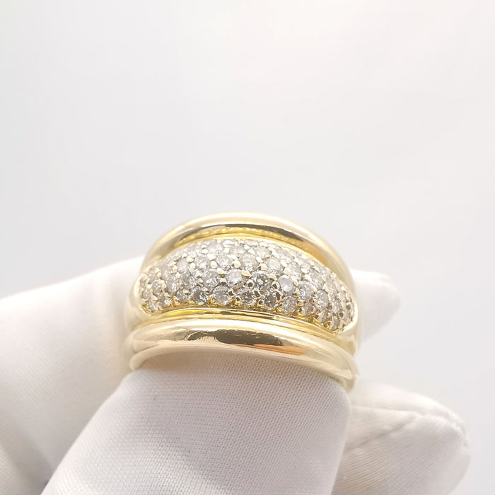 Bague en or jaune diamants