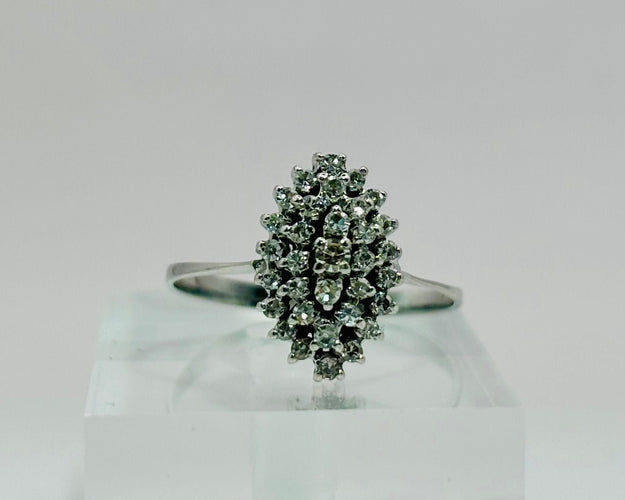 Bague Bague en or blanc avec diamants 58 Facettes 50286