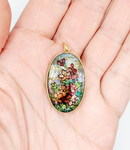 Pendentif Pendentif Art Nouveau or jaune, plaque émaillée fleurs (circa 1910) 58 Facettes A06385