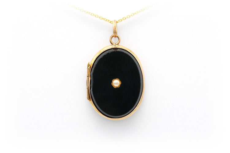 Pendentif Pendentif porte photos Napoléon III en or jaune serti d'onyx et d'une perle 58 Facettes B274